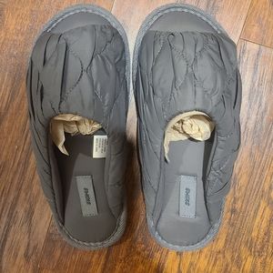 Skims Slippers Size 5